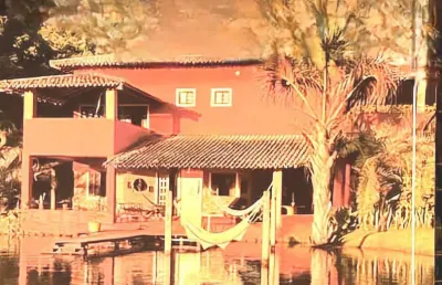 Casa exclusiva à beira da lagoa na reserva aruá – 2.360m² de natureza e conforto