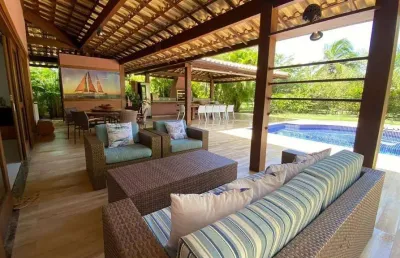 Casa de luxo em condomínio na praia do forte, mata de são joão-ba: 4 quartos, 4 suítes, 2 salas, 7 banheiros e 4 vagas de garagem, 400m².