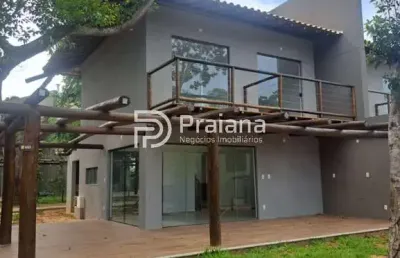 Casa de luxo em condomínio na praia do forte, 2 quartos, 3 banheiros, 2 vagas de garagem, 136m² - mata de são joão-ba
