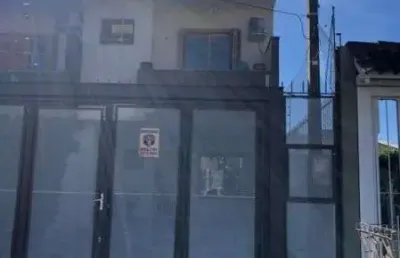 Casa para venda - 150m², 3 dormitórios, sendo 1 suites, 2 vagas - guarujá