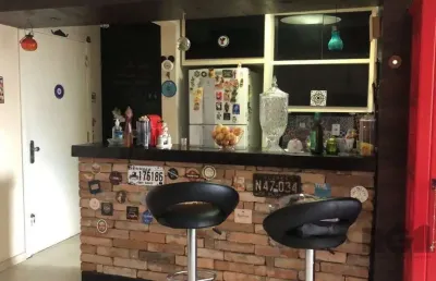 Excelente apartamento 2 quartos, suite e garagem na cidade baixa!