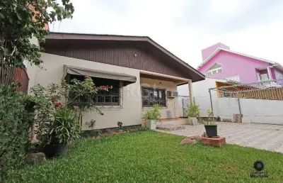Casa para venda - 177.58m², 3 dormitórios, sendo 1 suites, 4 vagas - guarujá