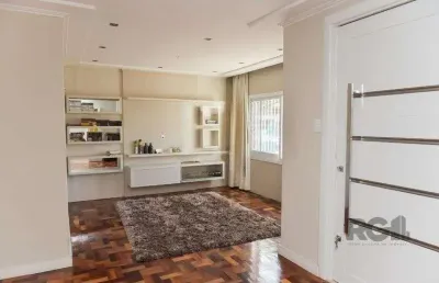Casa de 197m² - 5 dormitórios, 3 vagas no bairro rubem berta