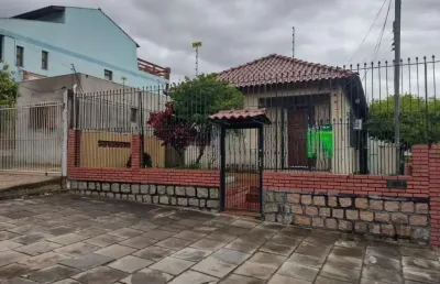 Casa com 2 quartos à venda na Rua Vidal de Negreiros, 741, Vila São José, Porto Alegre