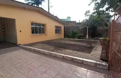 Casa com 2 quartos à venda na Avenida Vereador Roberto Landell de Moura, 168, Campo Novo, Porto Alegre