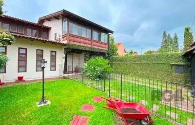 Casa para venda - 235.64m², 3 dormitórios, sendo 1 suites, 3 vagas - guarujá