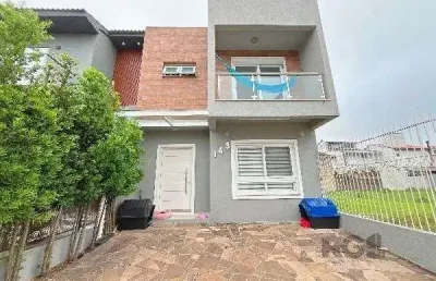 Casa em porto alegre, no bairro hípica, com 3 dormitório(s), e 3 banheiros, à venda.