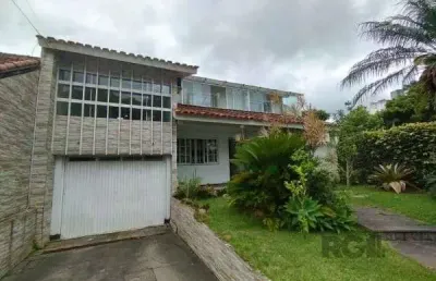 Casa em porto alegre, no bairro ipanema, com 6 dormitório(s), e 6 banheiros, à venda.