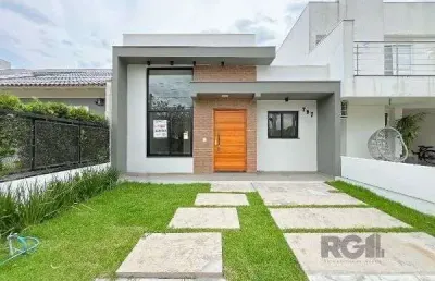 Casa em porto alegre, no bairro hípica, com 3 dormitório(s), e 3 banheiros, à venda.