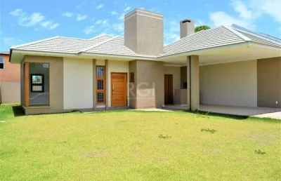 Excelente, espaçosa e aconchegante casa no litoral de arroio do sal, no bairro balneário vista alegre.