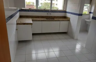 Perto da unifeso ,três quartos com suite e varanda.
