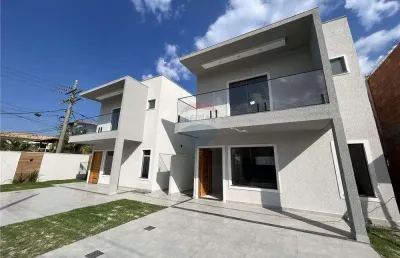 Duplex excelente 3 quartos - localização ótima próximo a tudo.