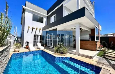 Maravilhoso sobrado com piscina à venda  no residencial bela vista em caçapava