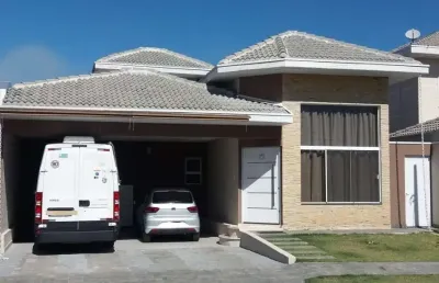 Excelente casa tem condomínio fechado no terras do vale