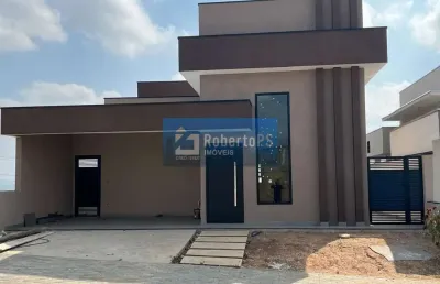 Venha se encantar com essa casa térrea moderna, localizada no condomínio em caçapava.