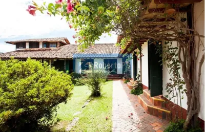Maravilhoso hotel fazenda  à venda em meio a natureza