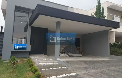 Maravilhosa casa térrea em condomínio fechado repleto de armários