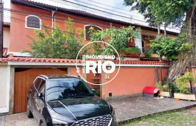Casa em condomínio fechado com 3 quartos à venda na estrada caribu, --, freguesia (jacarepaguá), rio de janeiro, 200 m2 por r$ 750.000