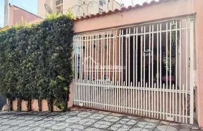 Casa térrea para venda com 4 quartos, 1 suíte, 3 banheiros e 2 vagas de garagem, 1 coberta vila santana em sorocaba.