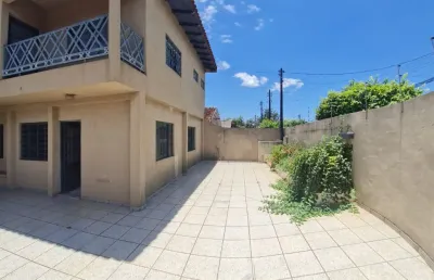 Casa com 3 quartos para alugar no Leonor, Londrina 