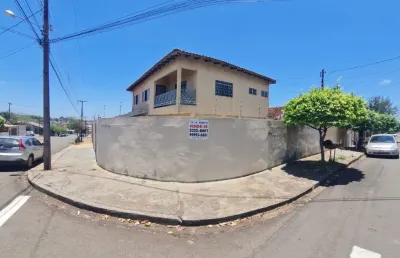 Casa com 3 quartos à venda na Rua das Acácias, 258, Leonor, Londrina