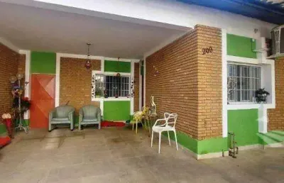Casa para venda em taubaté, centro, 3 dormitórios, 2 suítes, 3 banheiros, 3 vagas