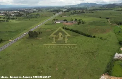 Terreno à venda no Feital, Pindamonhangaba 