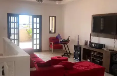 Casa com 4 quartos à venda no Jardim Gurilândia, Taubaté 