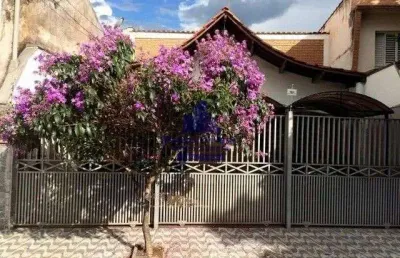 Casa com 6 quartos para alugar no Centro, Taubaté 