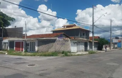 Casa com 6 quartos à venda no Parque Aeroporto, Taubaté 