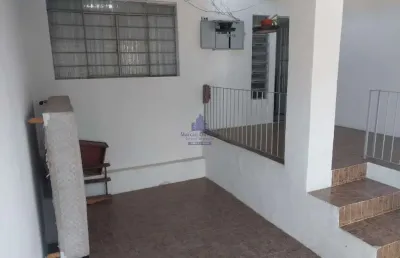 Espetacular casa à venda na vila iapi em taubaté-sp  3 quartos, 2 banheiros, 1 vaga de garagem  110m²