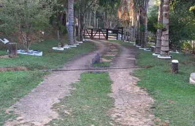Chácara à venda 5.000m² em taubaté-sp, bairro serrinha: 2 quartos, 1 suíte, 1 sala, 2 banheiros, 170 m² de área. venha conferir!