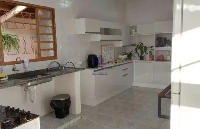 Casa com 3 quartos à venda no jardim gurilândia, taubaté , 300 m2 por r$ 390.000