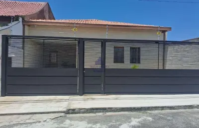 Imperdível casa à venda em taubaté-sp, parque são jorge! 3 quartos, suíte, sala, 2 banheiros, garagem. aproveite!