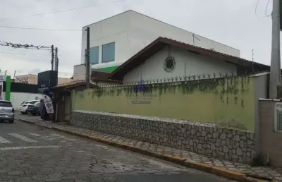 Imóvel deslumbrante no coração de tremembé-sp: casa com 4 quartos, 1 suite, 1 sala, 3 banheiros, 8 vagas de garagem, 262,10 m² de área. venha conferir!