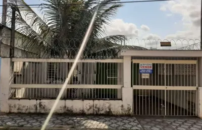 Casa com 3 quartos à venda no Centro, Taubaté 
