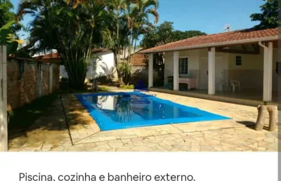 Casa ampla no centro de tremembé, comercial ou residencial!