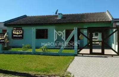 Casa em laje no centro de imbé com 3 dormitóriod e suíte com anexo!