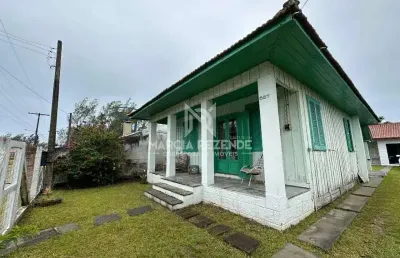 Duas casas no mesmo terreno próximo a barra de imbé