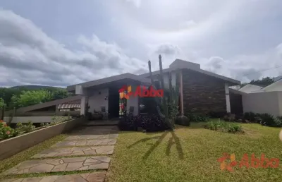 Casa com 4 quartos à venda na Avenida João Machado Soares, Camobi, Santa Maria