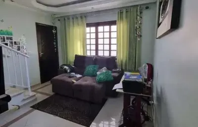 Excelente sobrado à venda  em condomínio  fechado, com 106 metros, 2 dormitórios, 2 banheiros , jar