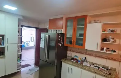 Excelente sobrado para venda  com 160 metros , 3 dormitórios, 1 suite, 4 vagas  - vila aliança- gua
