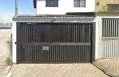 Sobrado à venda - 2 dormitórios grandes, espaçoso e bem localizado com 2 dormitórios  na região  da
