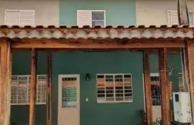 Venha conhecer esse excepcional sobrado integrante do condomínio residencial recanto do sol à venda