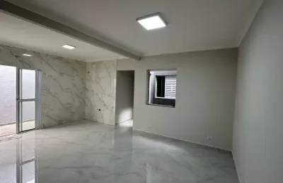 More a 200 metros do bosque maia – casa térrea reformada no parque renato maia com conforto, sofist