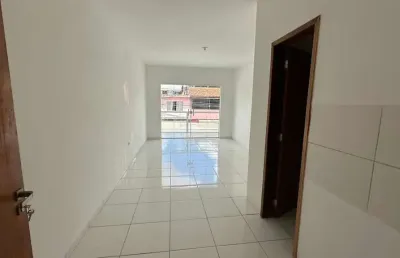 Sua nova sala no presidente dutra – 24 m² com varanda, banheiro privativo e estrutura ideal!