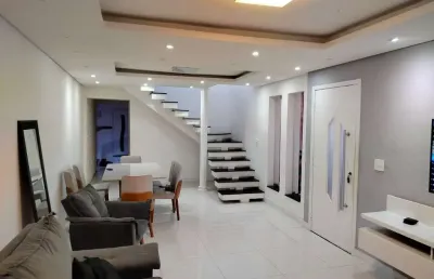 Lindo sobrado à venda, com 4 dormitórios e 4 vagas de garagem, na região do jardim palmira, em guar