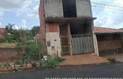 Casa à venda na Rua Augusto Wenzel, Cidade Aracy, São Carlos
