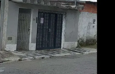 Casa à venda na Rua Antônio Palombo, Taboão, Diadema
