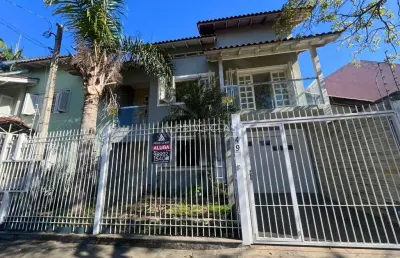 Casa com 2 quartos para alugar na rua dos lírios, 49, igara, canoas por r$ 3.950